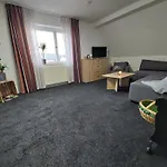 Karsten *